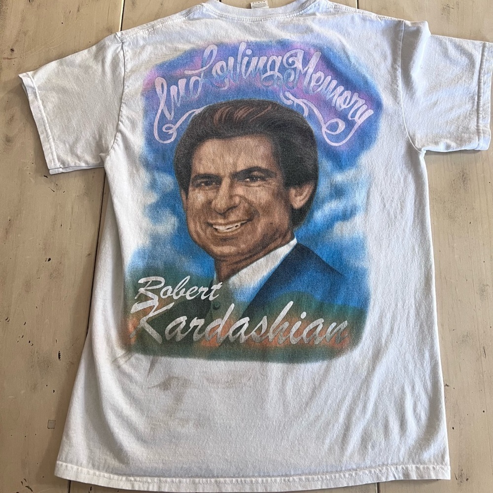 In Loving Memory Graphic T-Shirt - Picture 2 of 2